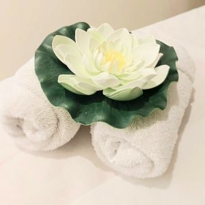 Red Moon Authentic Thai Massage & Spa - Manchester