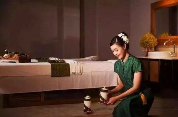 Young Miya's Professional Masseuse in Liverpool Street Shoreditch London